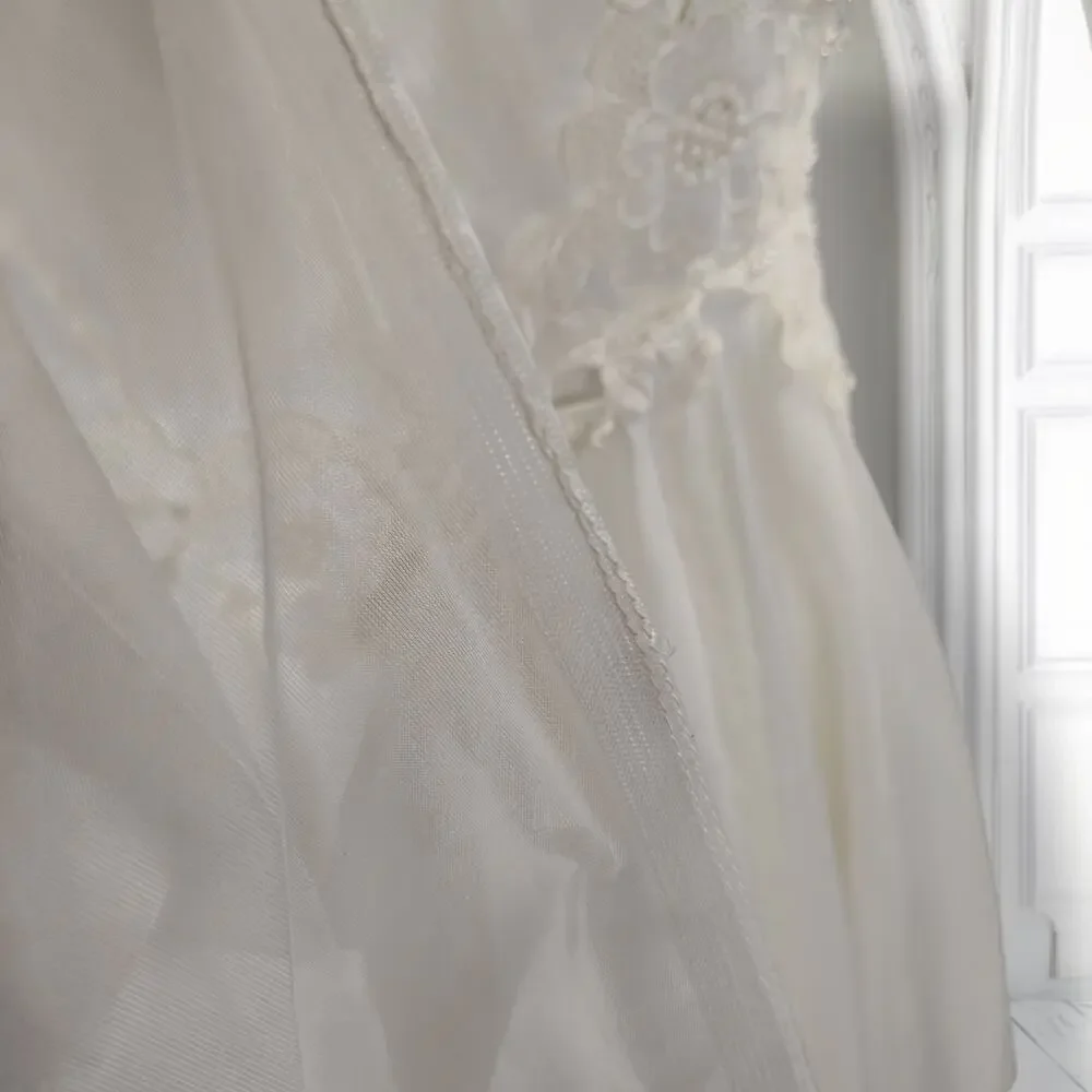 Vintage 60s Aida Bridal California Lace Beaded Wedding Gown Chiffon Size 2